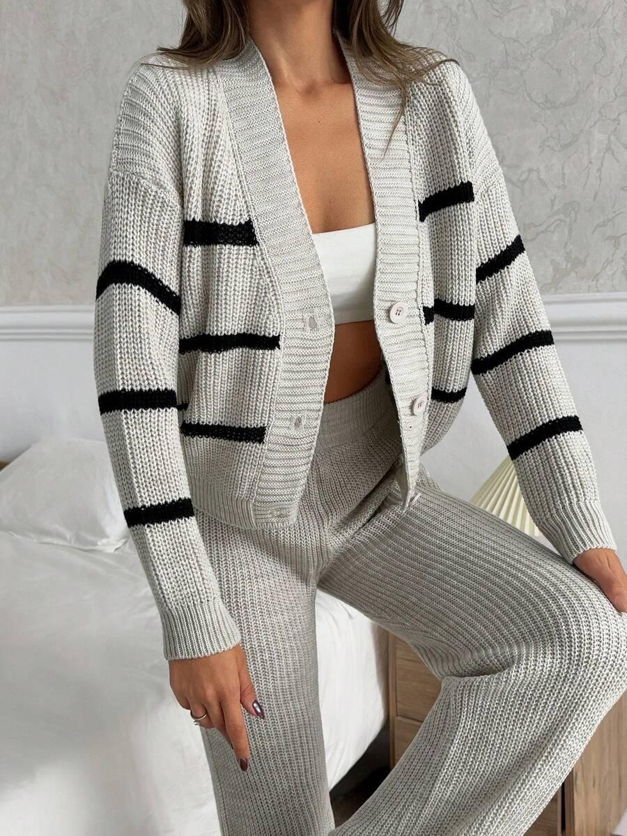 SWETER SPODNIE KOMPLET 