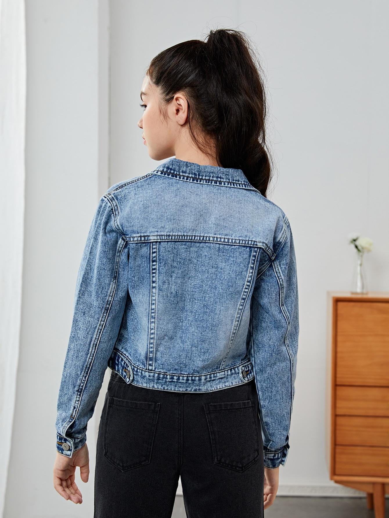niebieska kurtka jeans