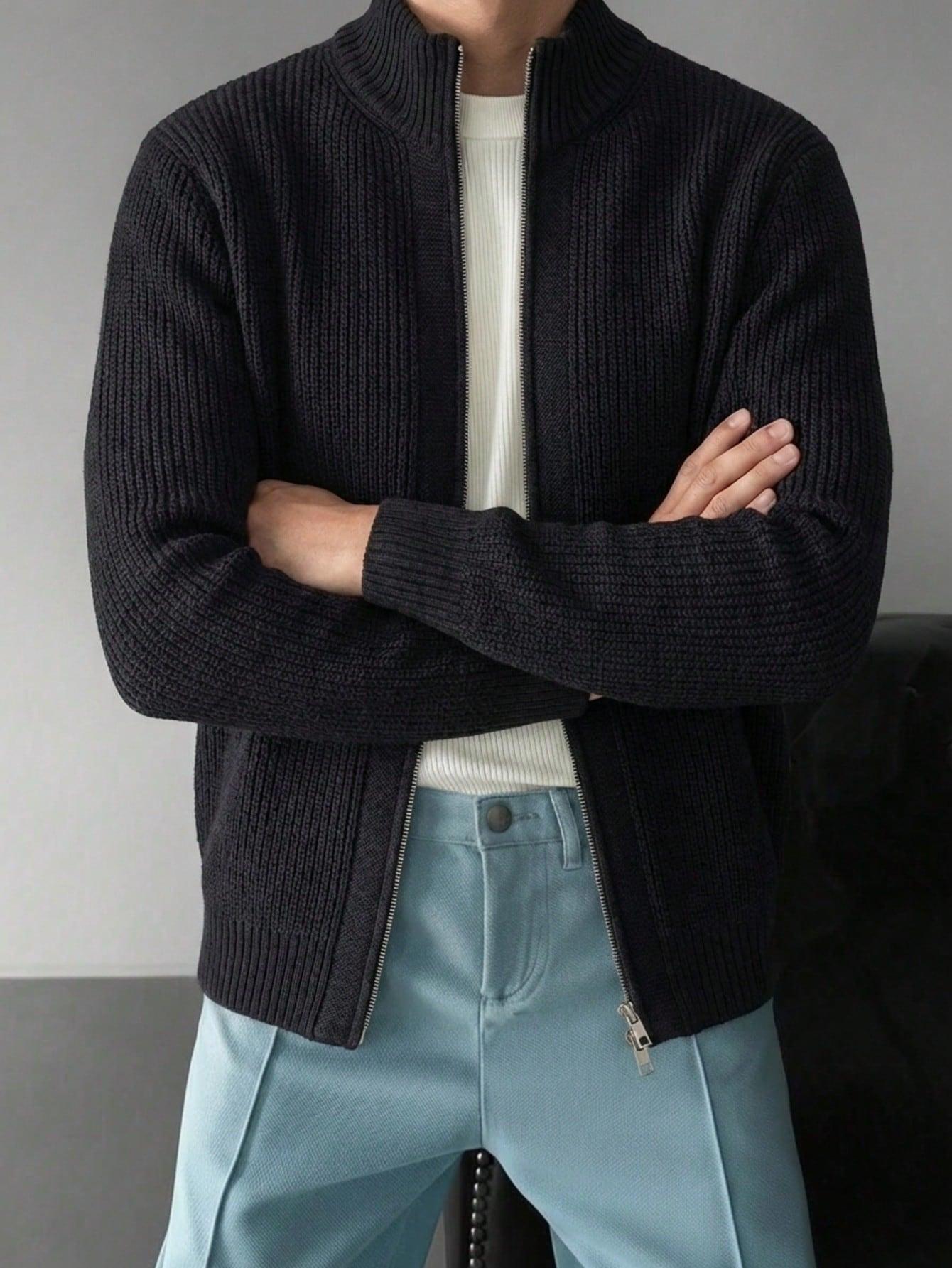 czarny sweter zamek