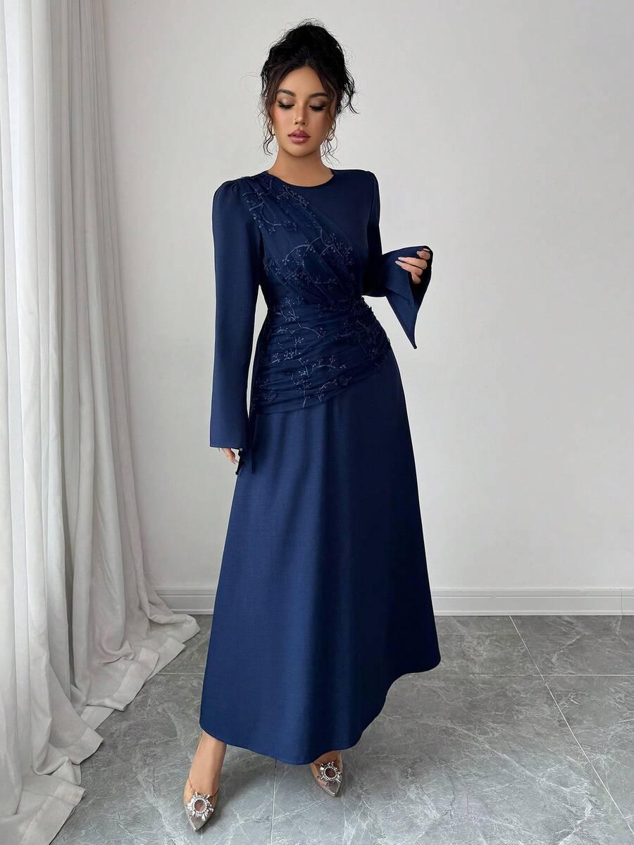 niebieska maxi sukienka