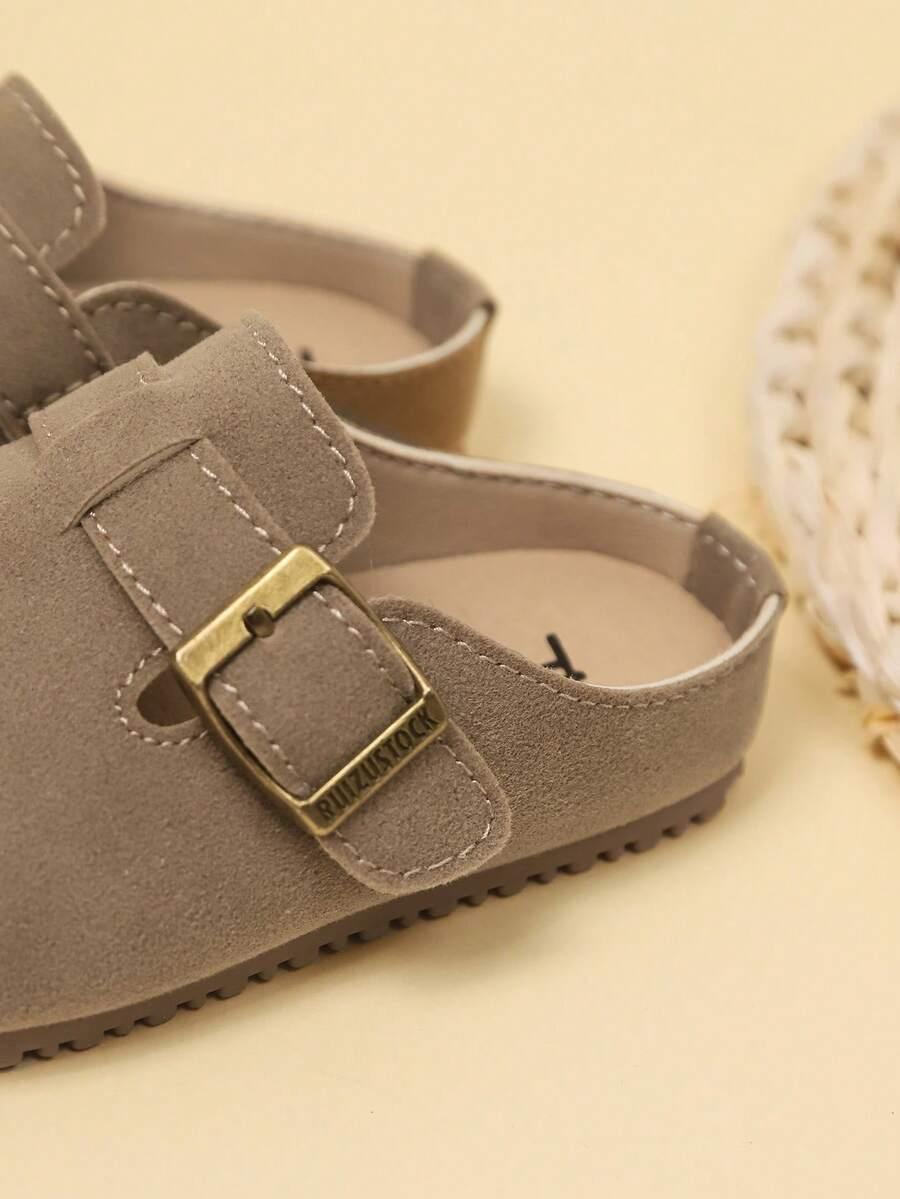 KLAPKI KLAMRA CASUAL