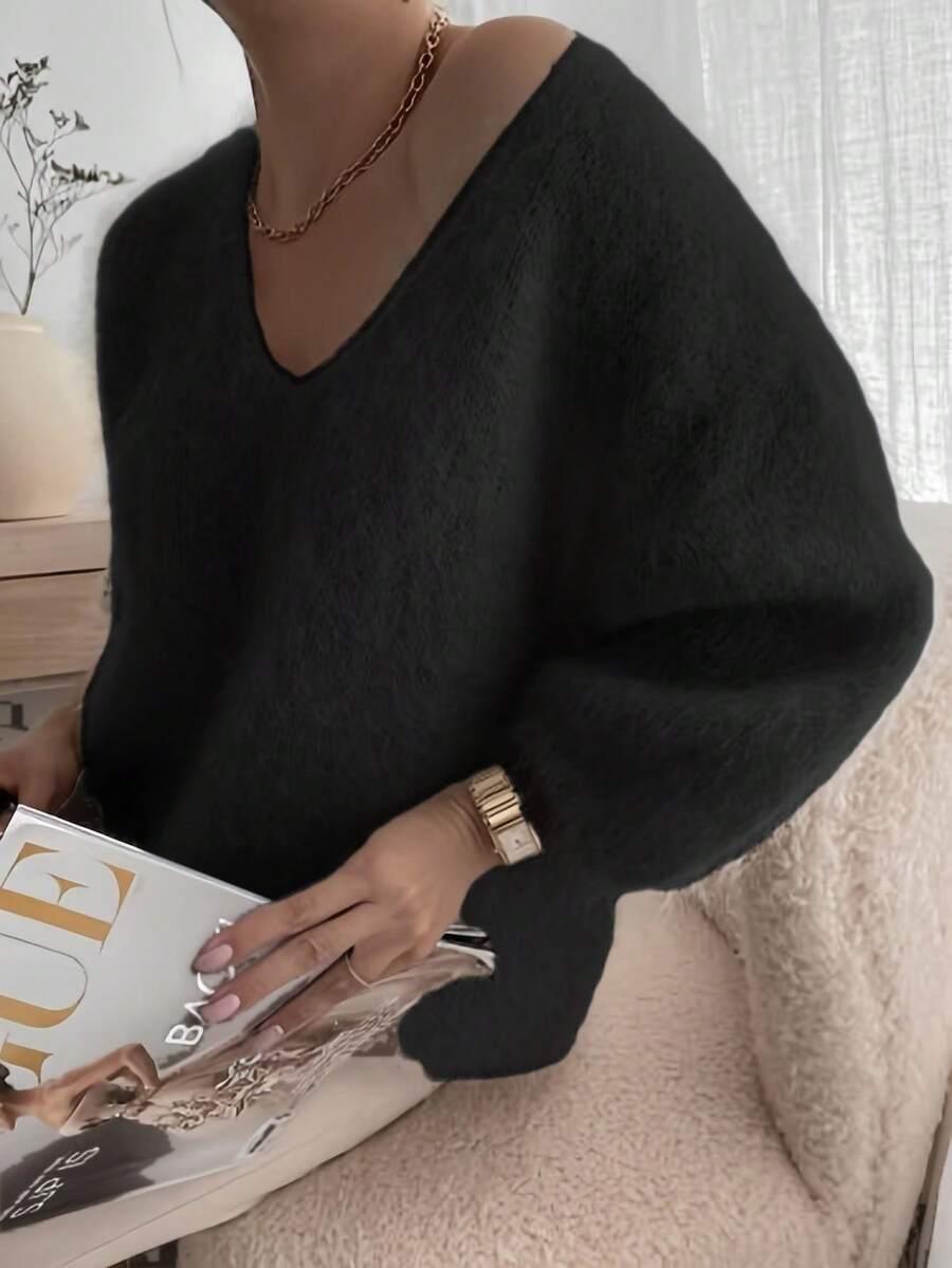 CZARNY SWETER V-NECK