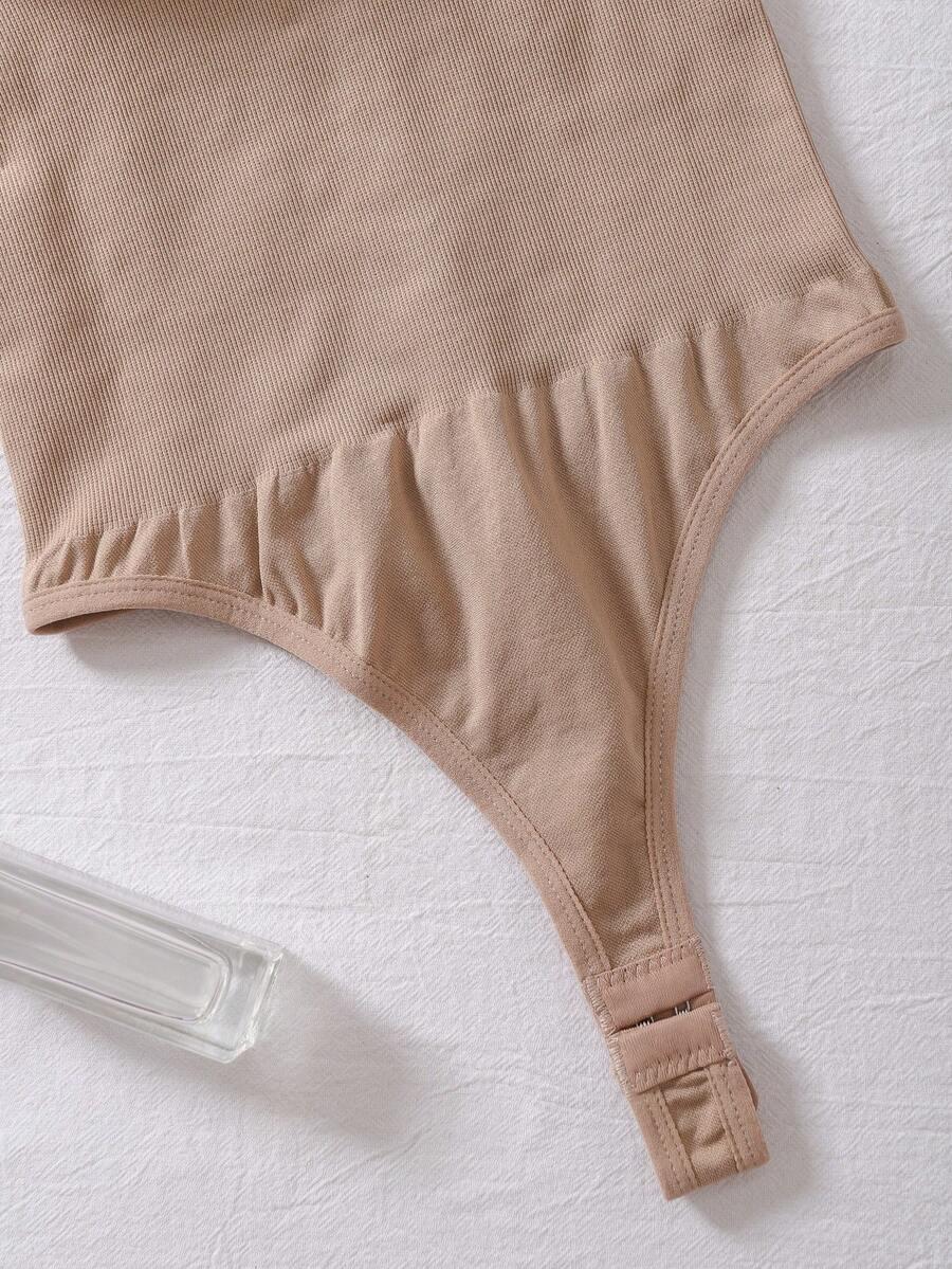 wyszczuplające bezszwowe białe body stringi ramiączka