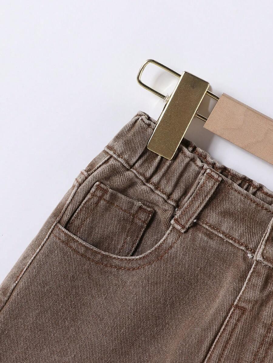 brązowe spodnie jeans