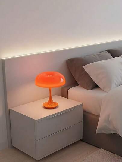 pomarańczowa lampka nocna 