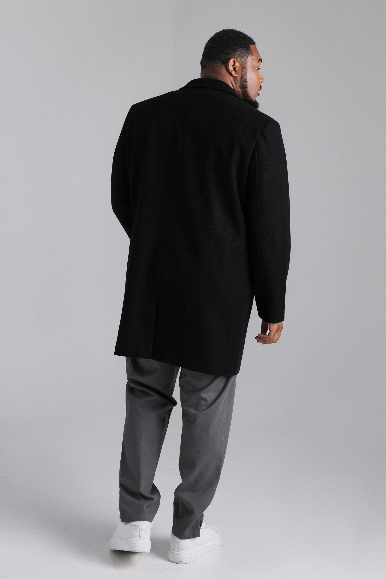 czarny klasyczny jednorzędowy płaszcz guziki