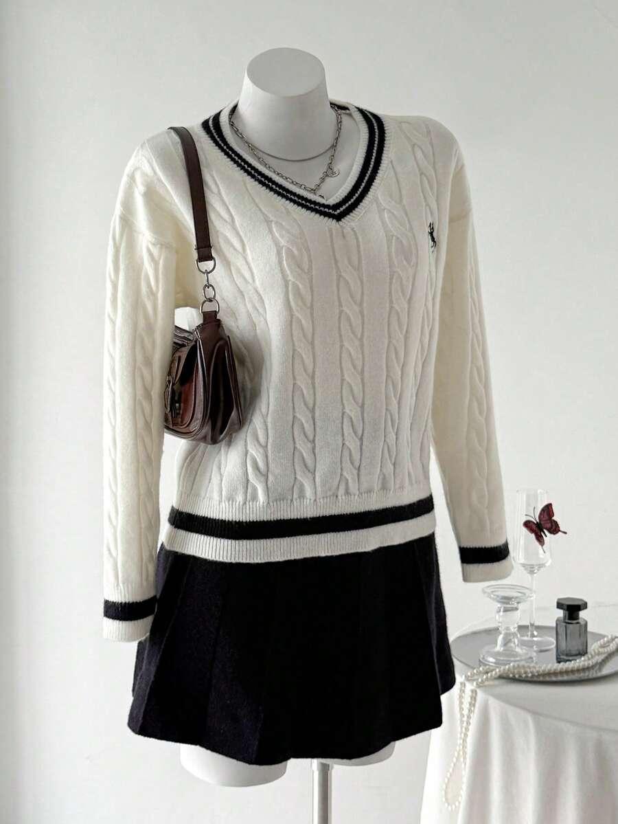 SPÓDNICA ROZKLOSZOWANA MINI