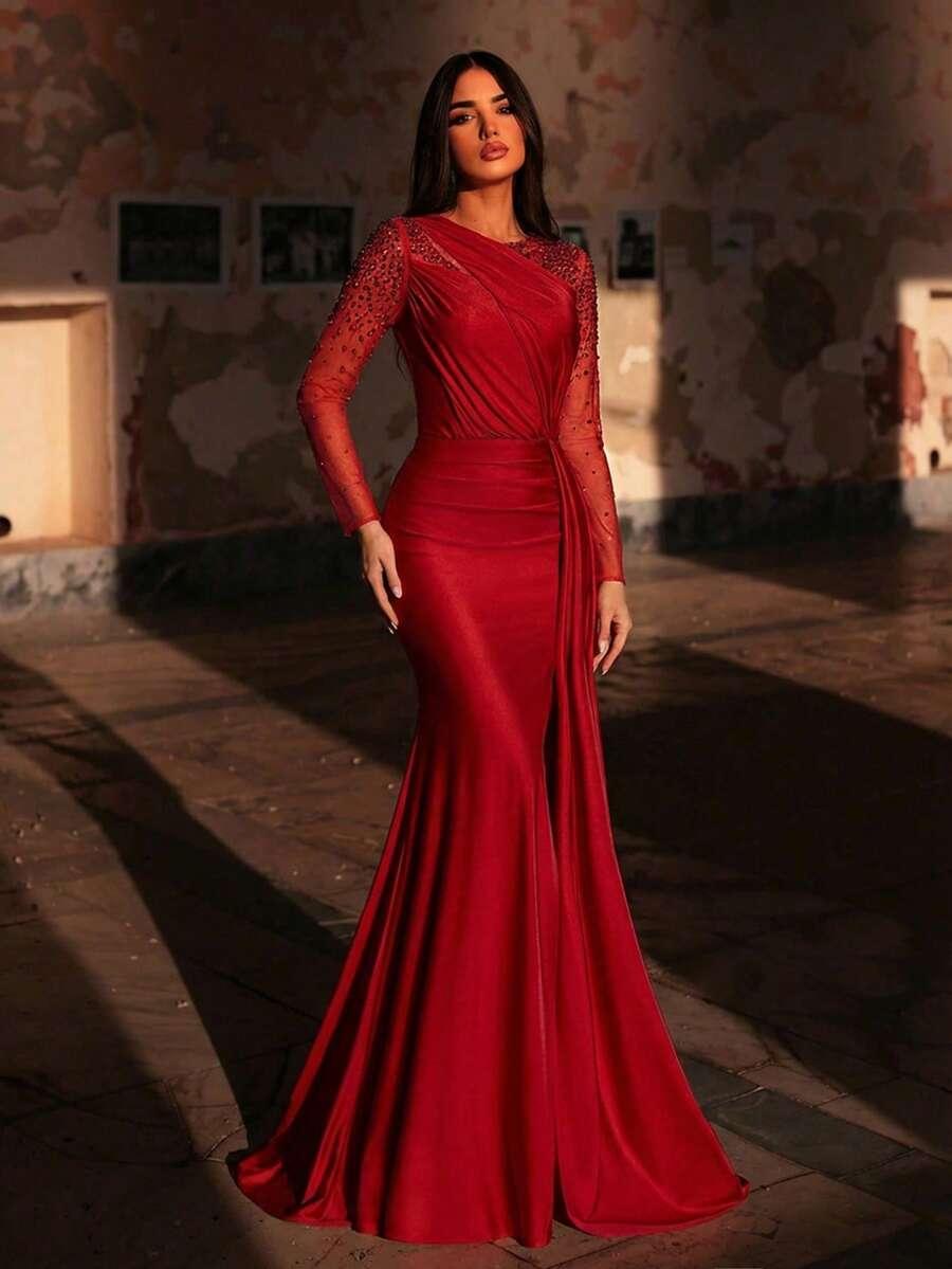 czerwona maxi sukienka zdobienie 