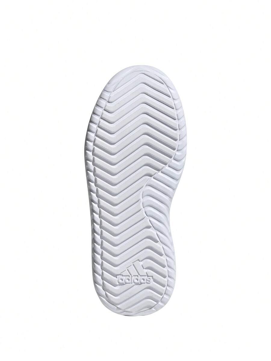 GRAND COURT BUTY SPORTOWE 