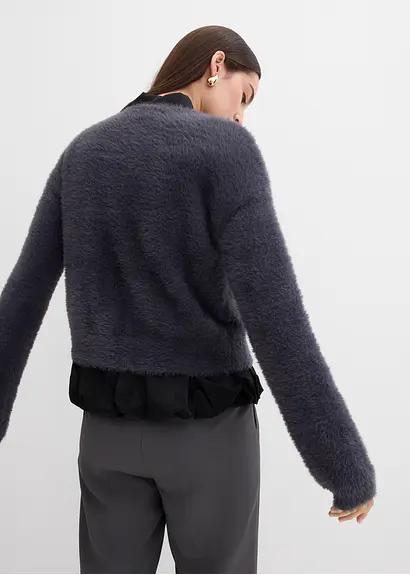 szary dzianinowy sweter 