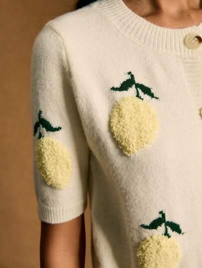 beżowy sweter casual