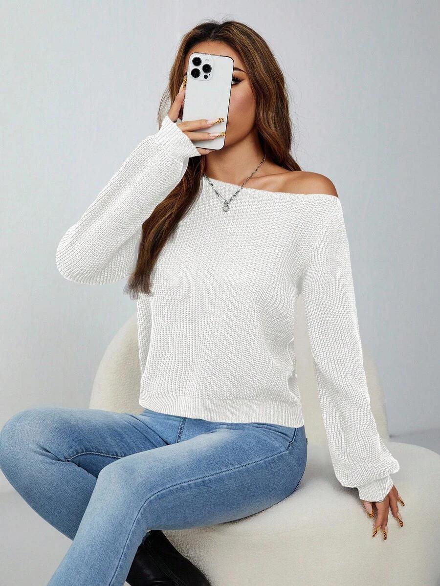 biały dzianinowy sweter 