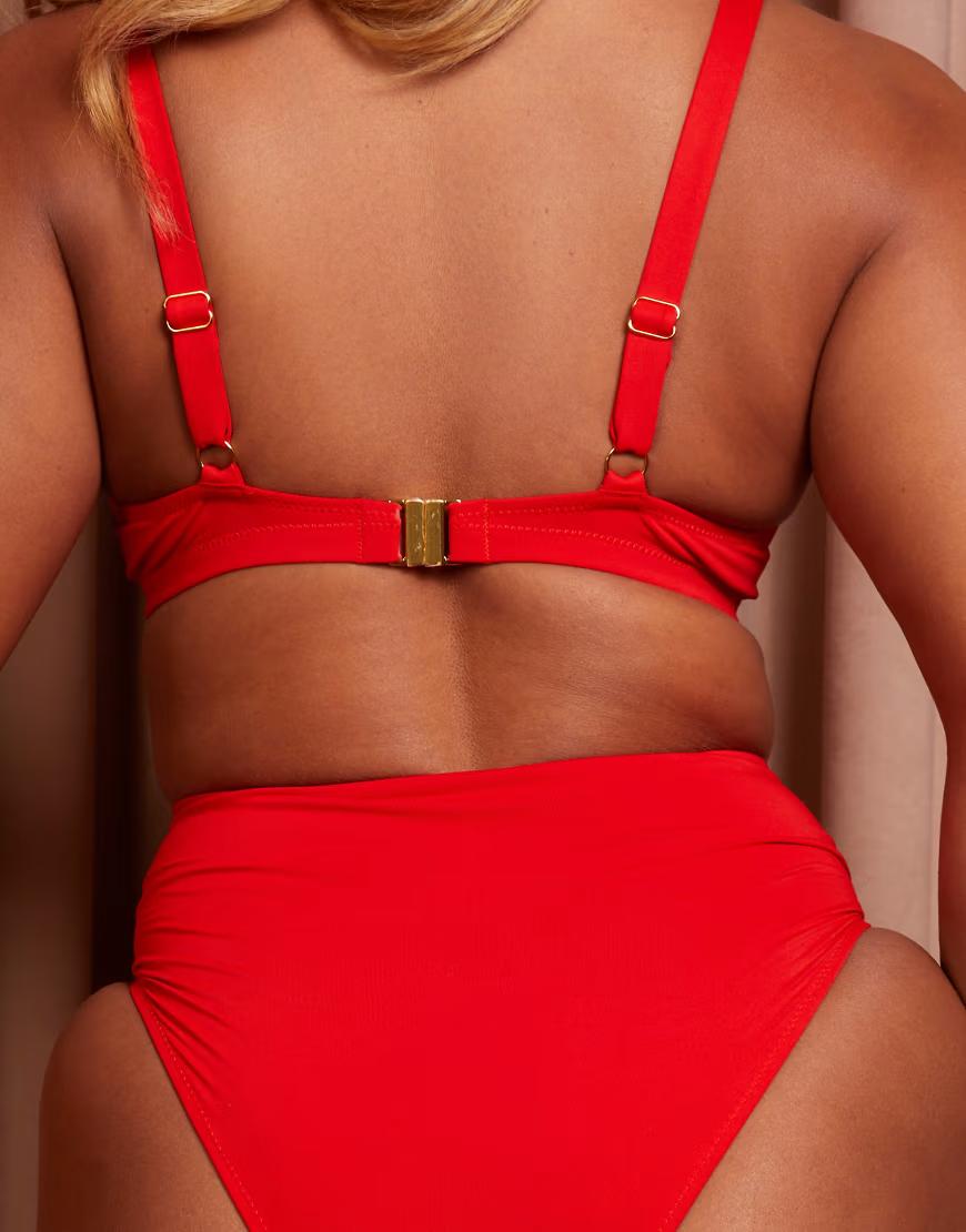 czerwony dół od bikini 