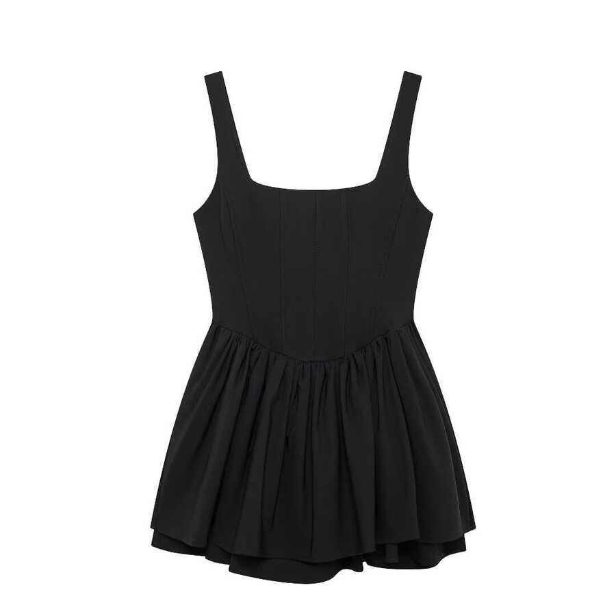 czarna mini sukienka