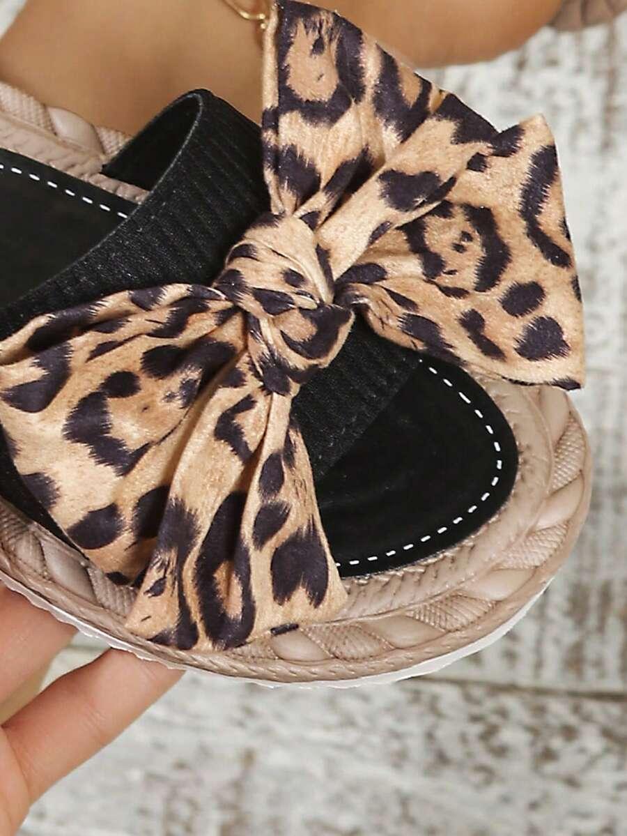 klapki print zwierzęcy