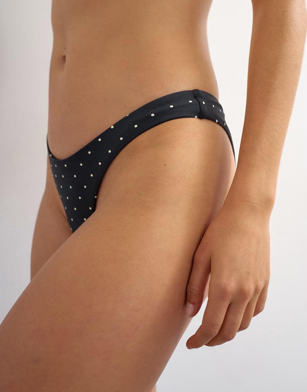 CZARNY DÓŁ OD BIKINI