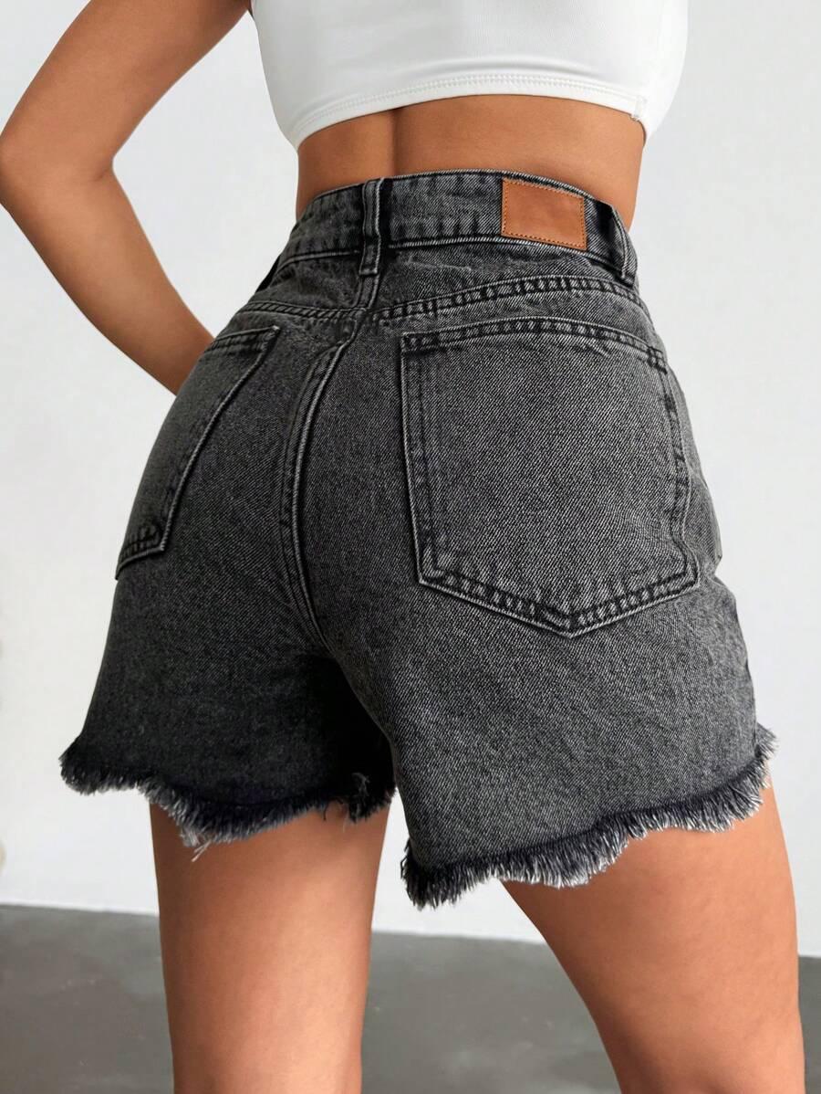 szare spodenki jeans 
