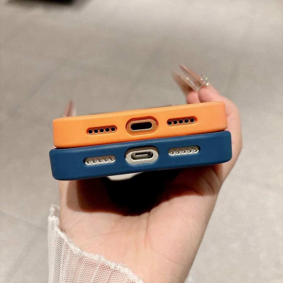 czarne etui na telefon