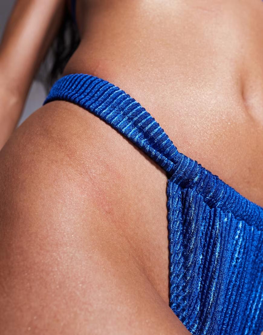 niebieski dół od BIKINI tekstura 