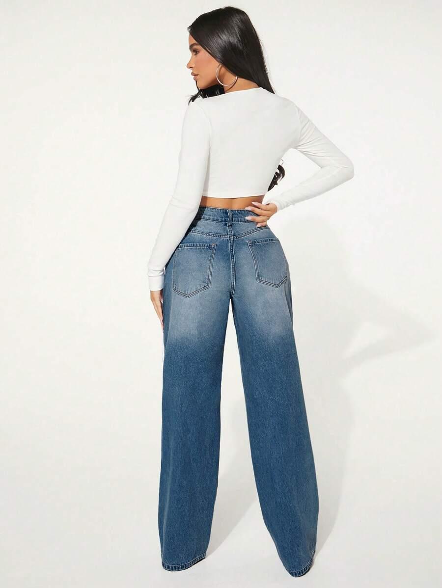 niebieskie spodnie jeans 