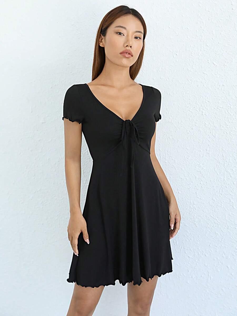 CZARNA MINI SUKIENKA