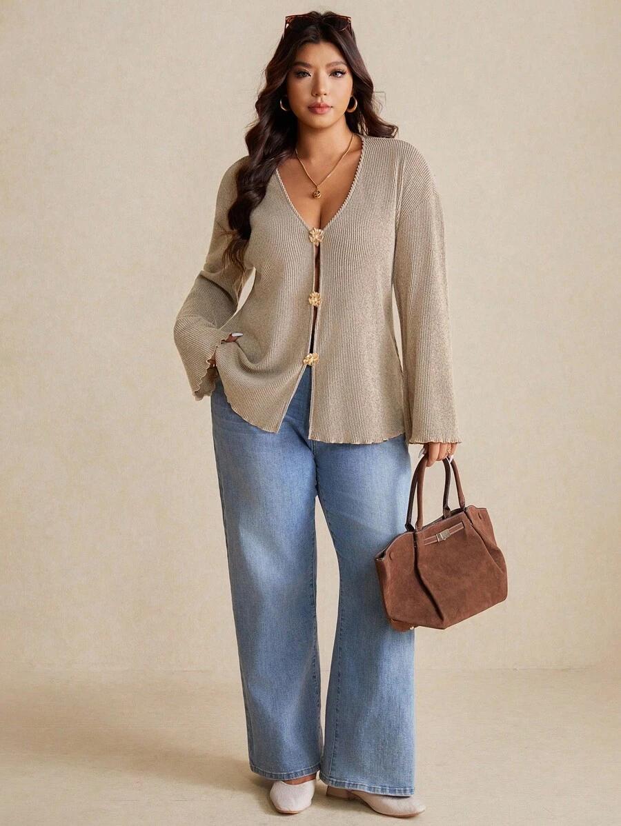 PRĄŻKOWANY SWETER V NECK ZDOBIENIE