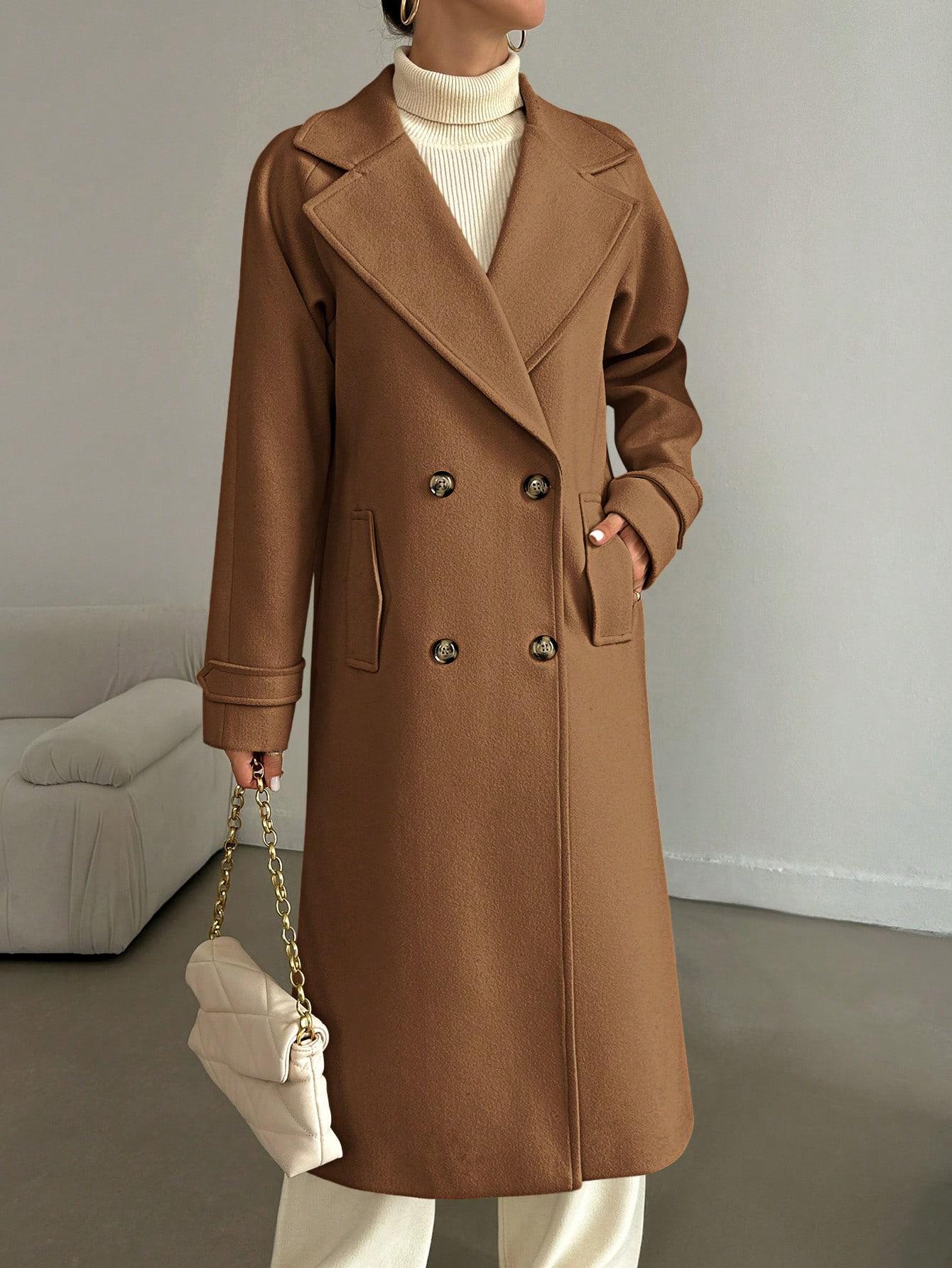 brązowy klasyczny płaszcz