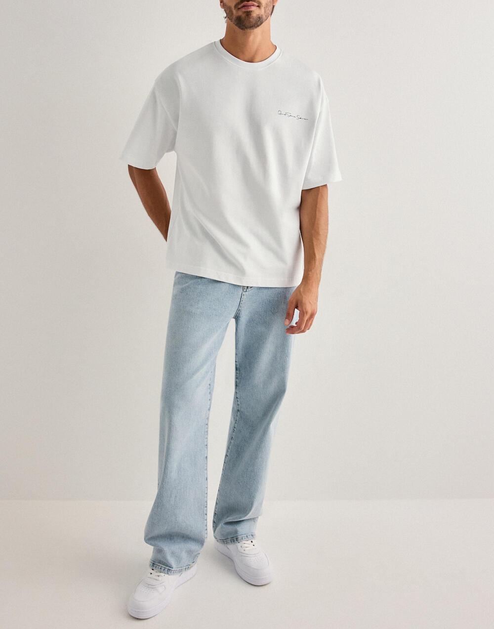 biały t-shirt oversize logo