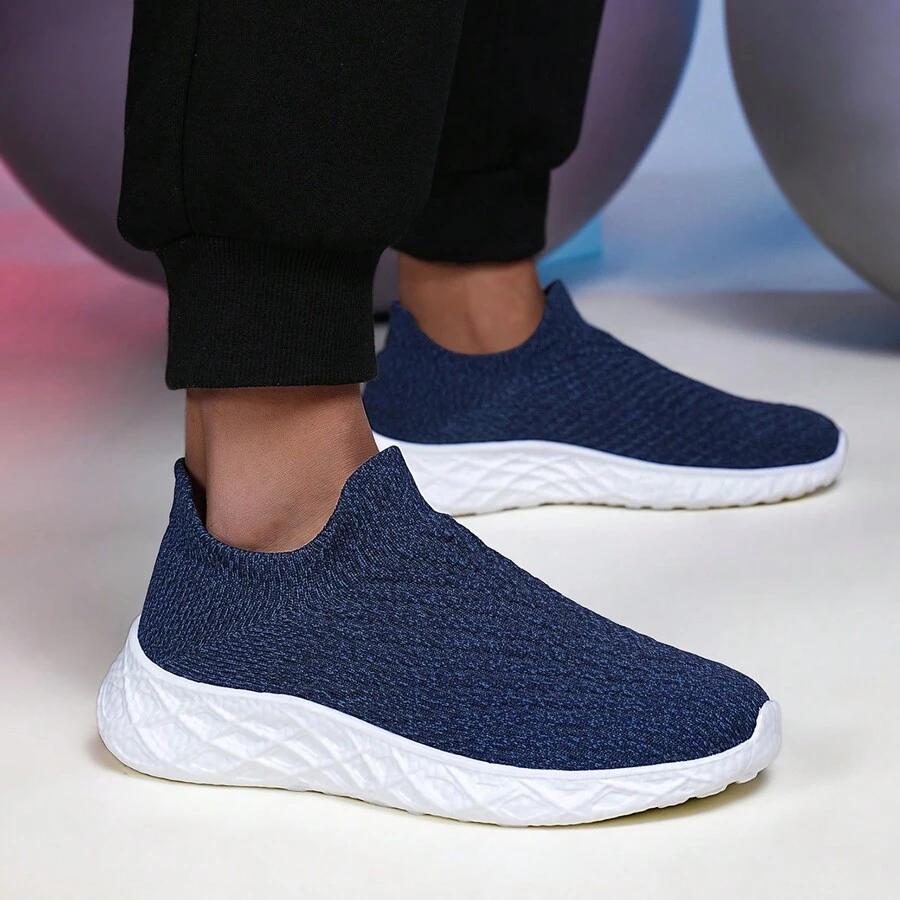 niebieskie buty sportowe slip on
