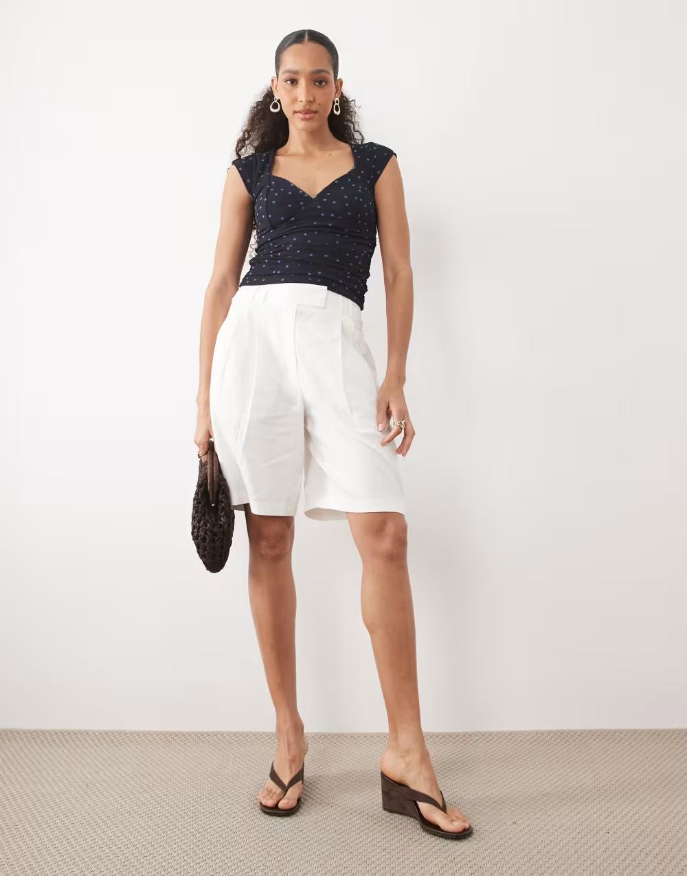 granatowy top groszki v neck