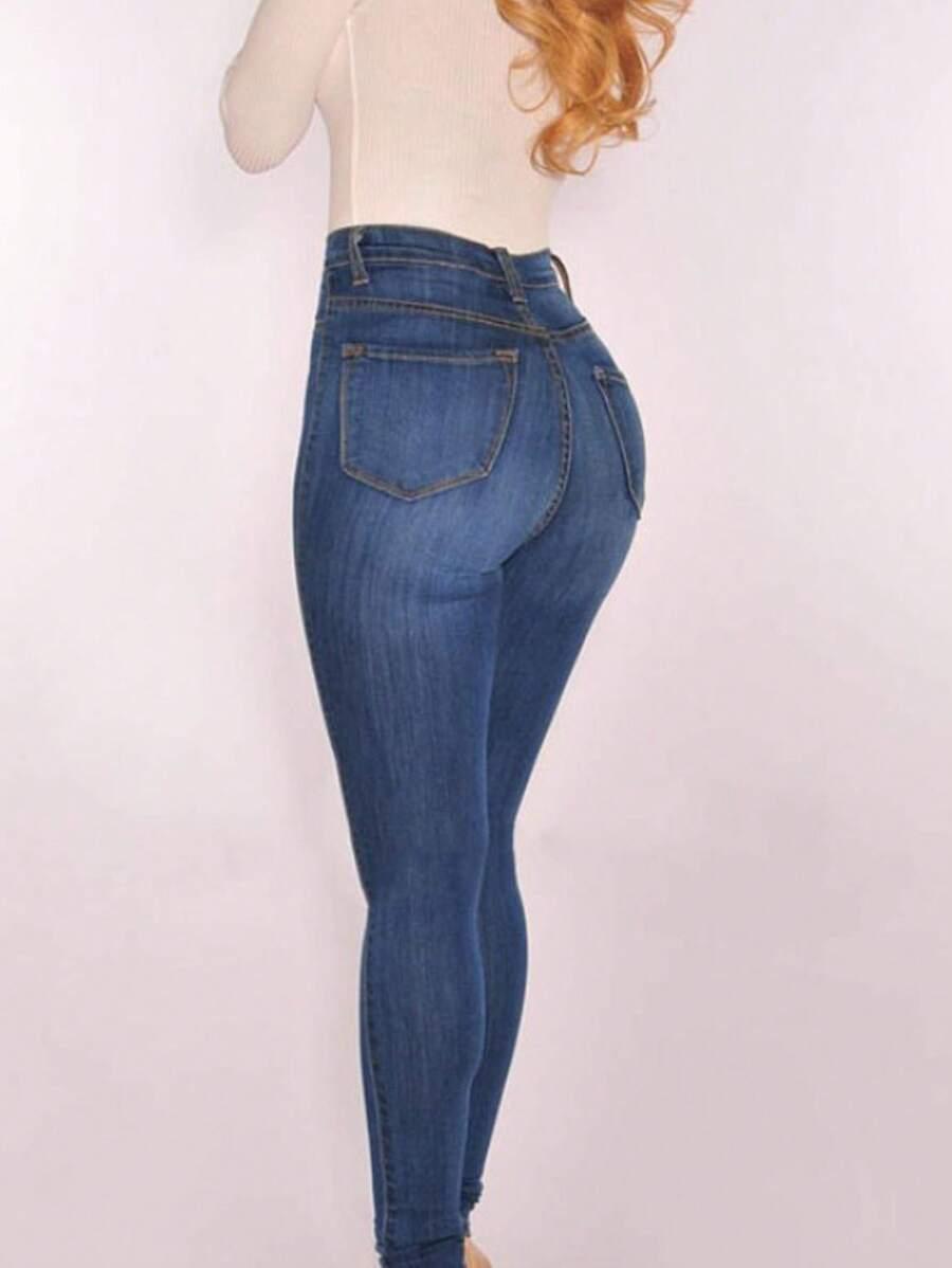 granatowe spodnie jeans 