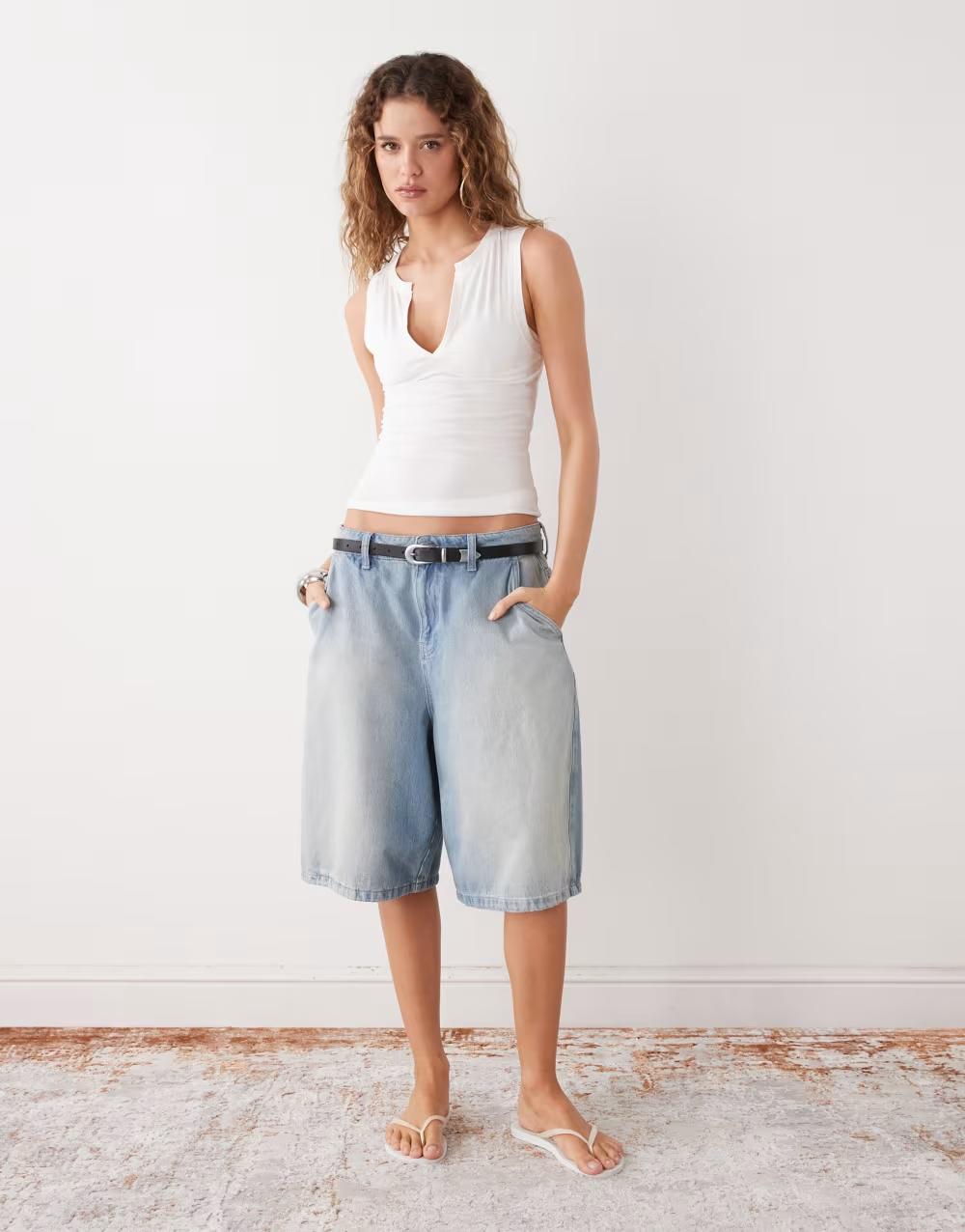 KREMOWY TOP V-NECK
