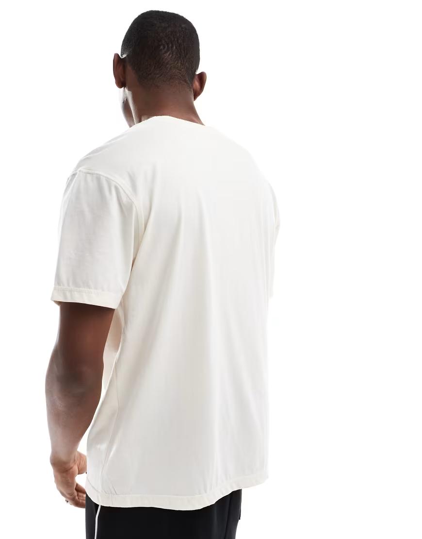 KREMOWY T-SHIRT BASIC