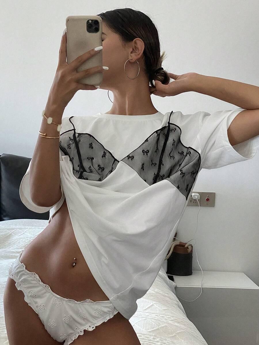 BIAŁY T-SHIRT WZÓR