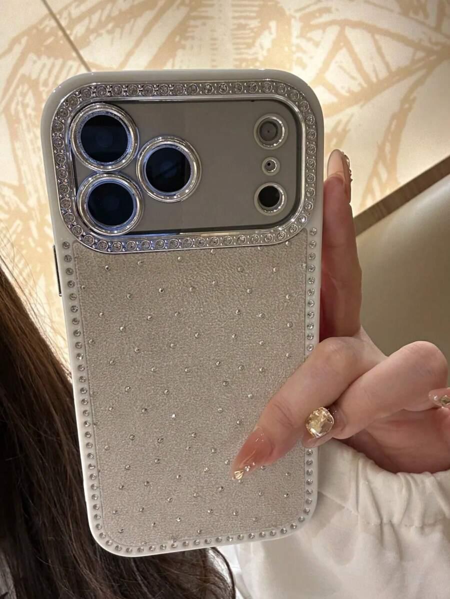 BIAŁE ETUI NA TELEFON IPHONE 16 PRO