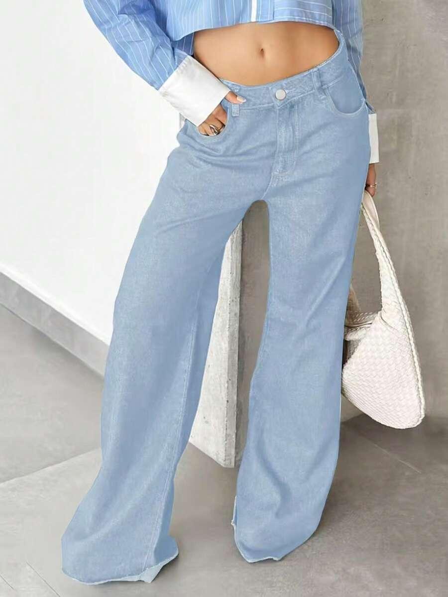 Niebieskie spodnie jeans