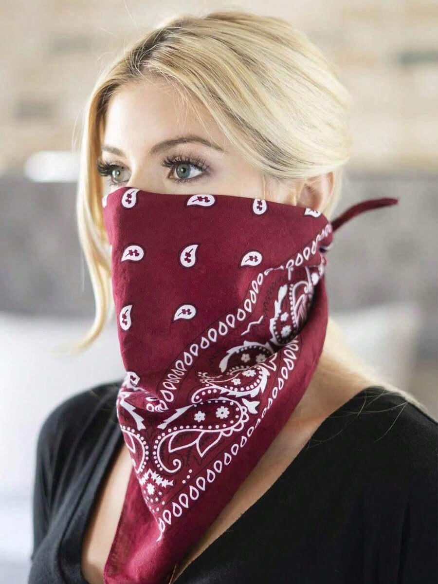 czerwona chusta na głowę