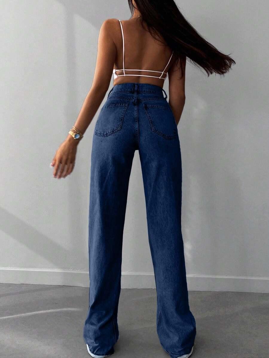granatowe spodnie jeans