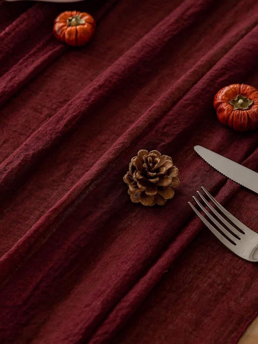 bordowy bieżnik na stół