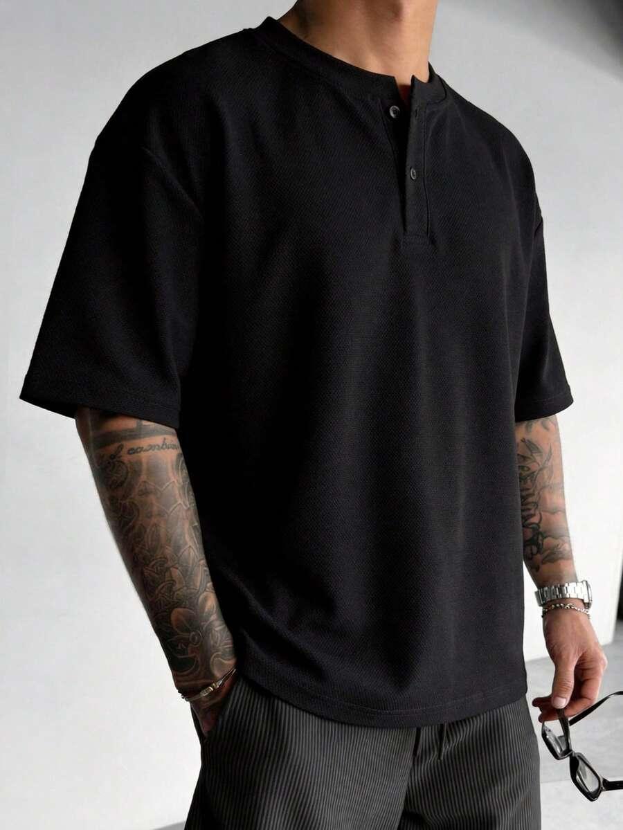 CZARNY T-SHIRT KRÓTKI RĘKAW