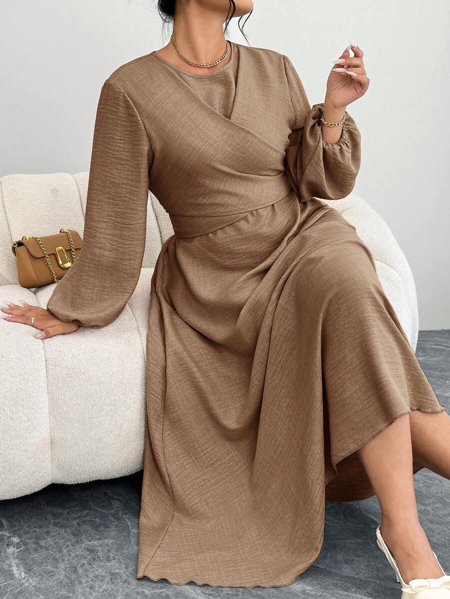 SUKIENKA PLUS SIZE ROZKLOSZOWANA MIDI DŁUGI RĘKAW