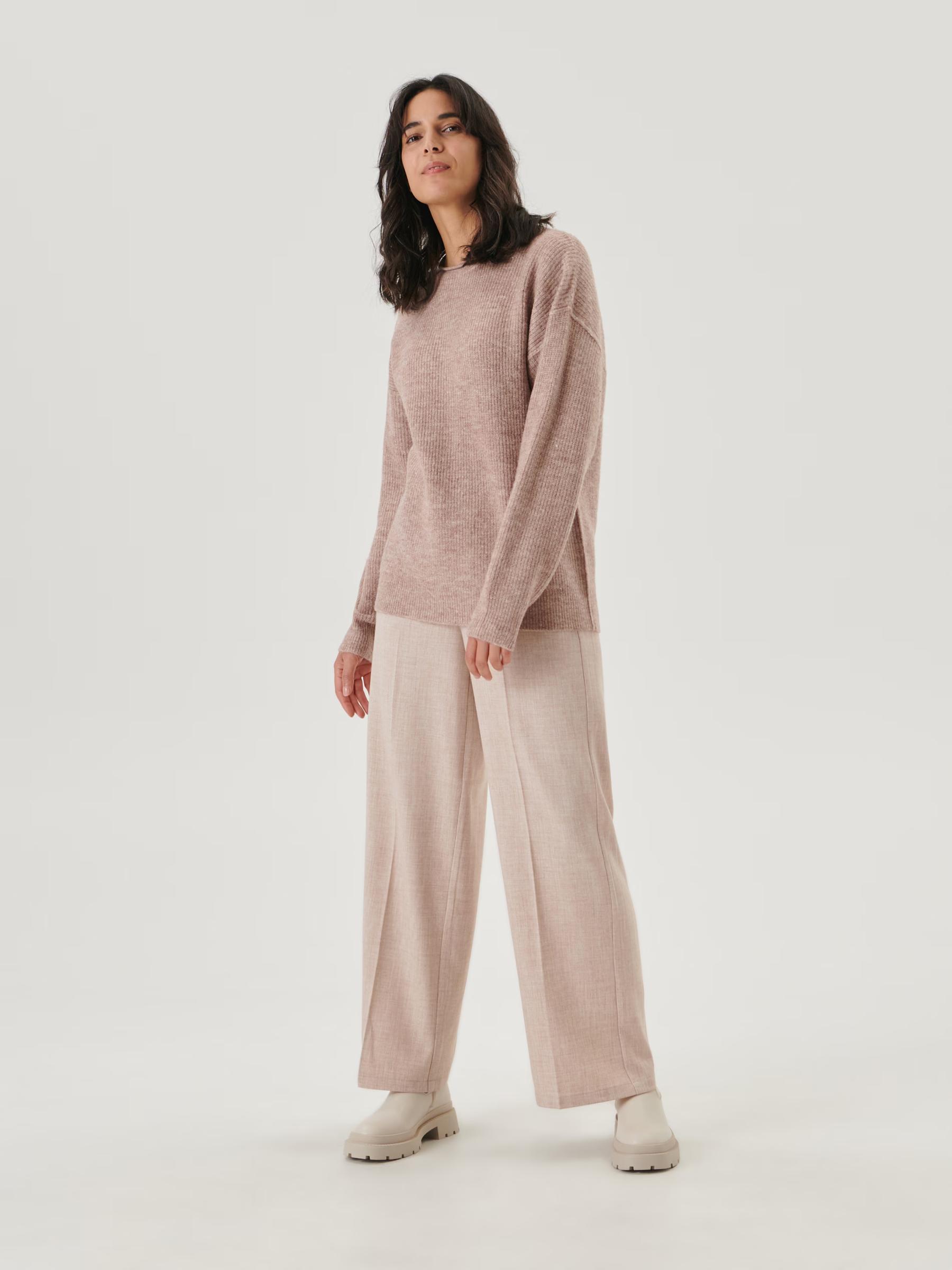 KLASYCZNY BEŻOWY SWETER