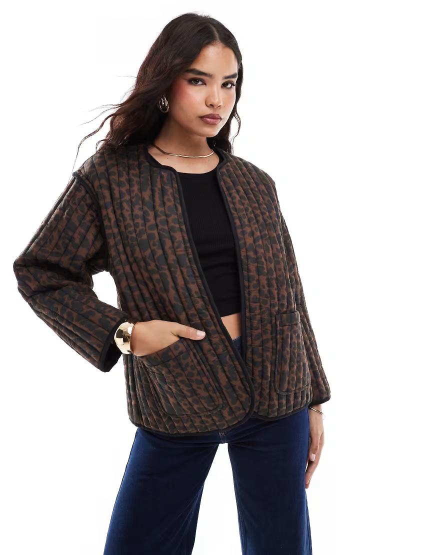 BRĄZOWA PIKOWANA KURTKA ANIMAL PRINT