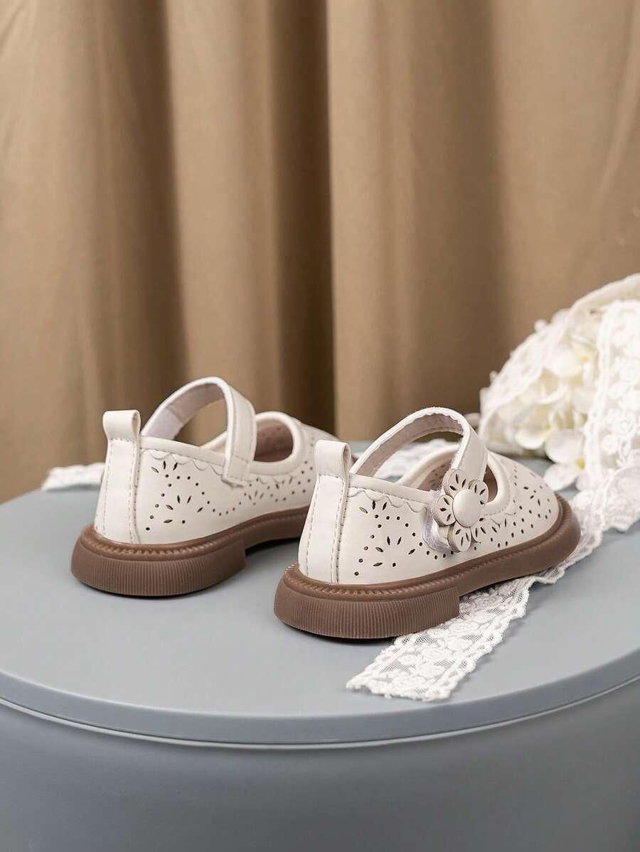 BUTY DZIECIĘCE ZDOBIENIE 