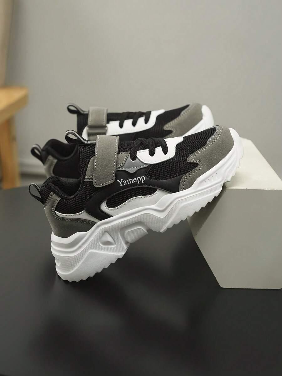 BUTY SPORTOWE RZEPY