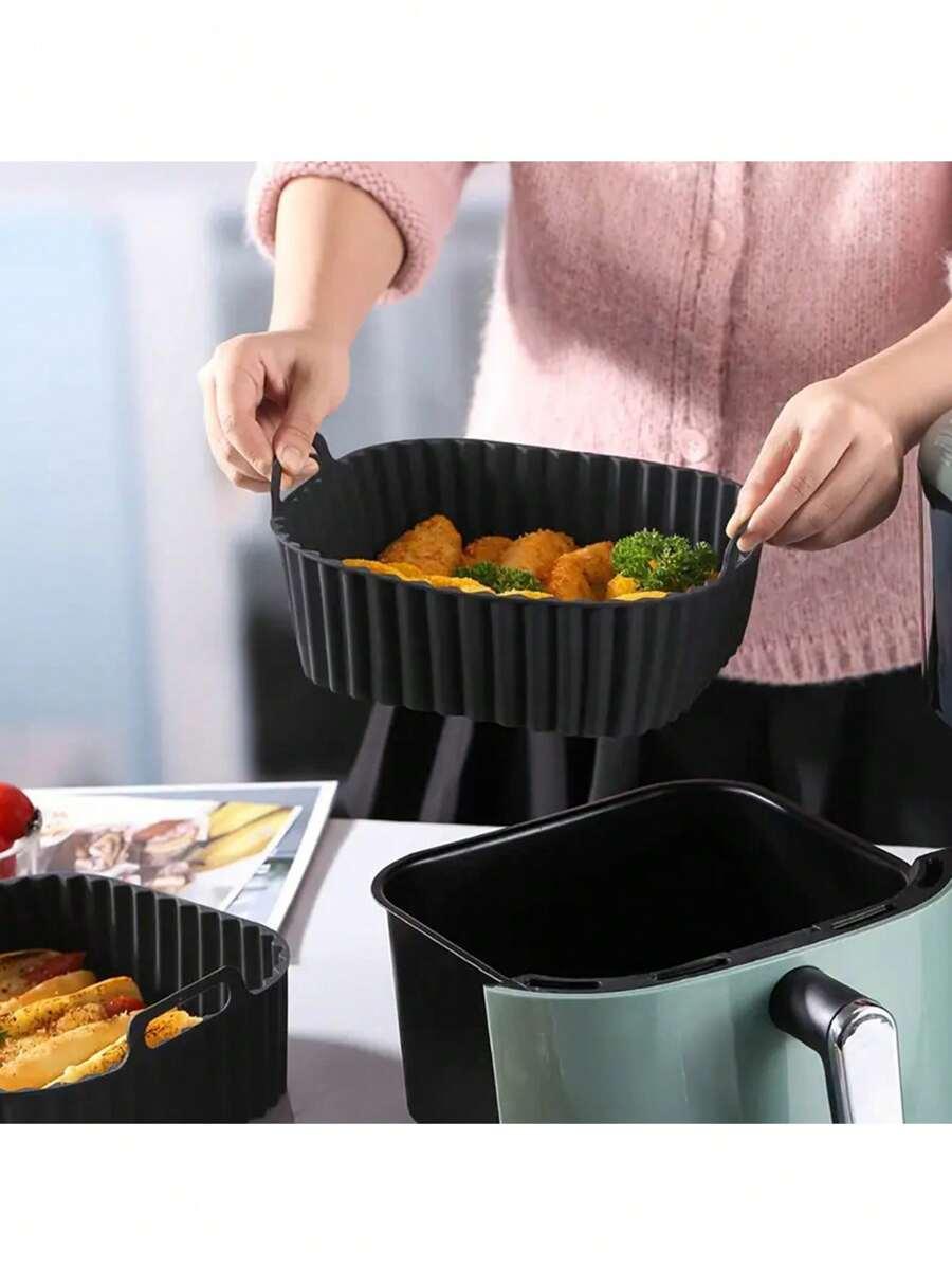 czarna forma do Airfryer'a