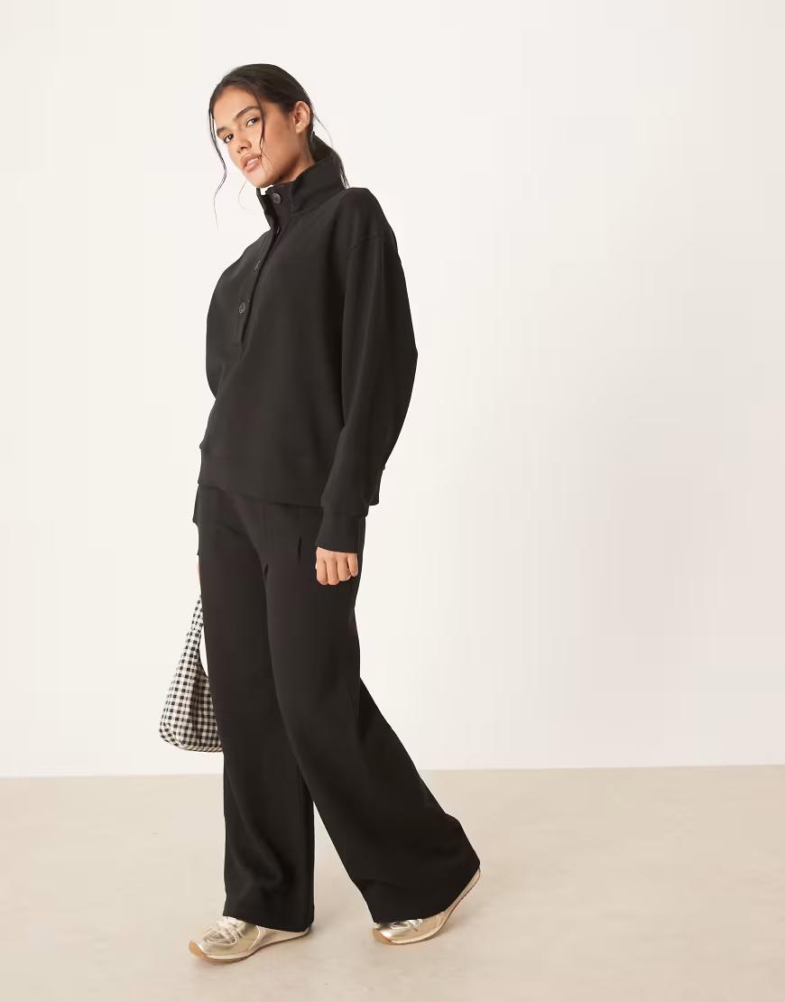 ZIELONE SPODNIE DRESOWE WIDE LEG PRZESZYCIA