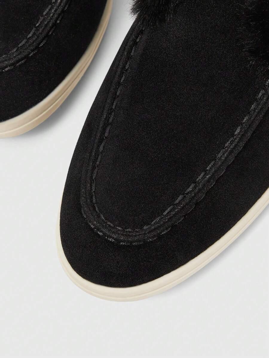 CZARNE BUTY FUTERKO