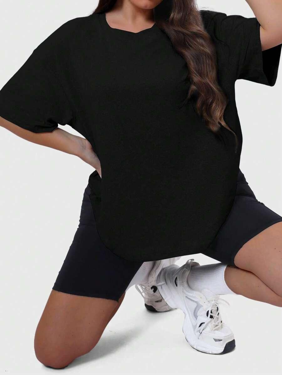 CZARNY T-SHIRT OKRĄGŁY DEKOLT 