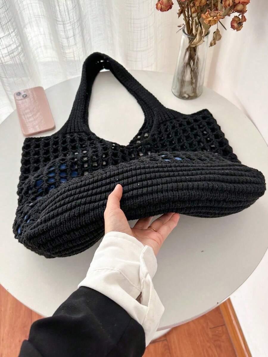czarna torebka shopper